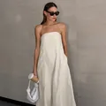 Elegantes trägerloses A-Linien-Midikleid aus khakifarbenem Leinen für den Sommerurlaub - S / Kleider / Khaki