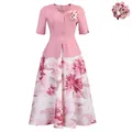 Elegante abito rosa effetto due pezzi con stampa floreale, mezze maniche e dettaglio spilla - Taglia S / Vestiti / Rosa
