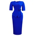 Detalle de un vestido ajustado azul real con peplo y adorno floral en la cintura. - S / Vestidos / Azul zafiro