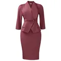 Vista detallada del vestido bordeaux con elegante cuello chal y cintura peplum - S / Vestidos / Castaño