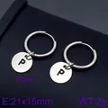 Minimalist silver stainless steel hoop earrings with round letter P pendant charm - Initial P Disc Style (KE96669-Z) / Silver