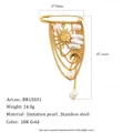 Spilla a forma di sole e luna placcata oro 18K con perle e catene a cascata - Stile Nappa Perla Luna Sole (BR15031)