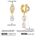 Gedetailleerde weergave van 18k vergulde roestvrijstalen oorbellen met zirkoon - Goud Witte Zirconia (JDE0101339-WT)