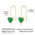 Dimensiones detalladas de los pendientes de corazón verde en acero inoxidable dorado - Estilo de Corazón (YYE026056-4-GN)