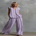 Lavendelpaarse gestreepte katoenen linnen set met V-hals top en broek met wijde pijpen - S / Boven- En Onderstuk / Lavendel