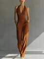 Elegantes braunes Set mit Neckholder-Top und weit geschnittener High-Waist-Hose - Dunkelbraun