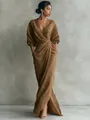 Élégante robe longue cache-cœur marron à col en V avec ceinture pour les vacances - S / Robes / Marron