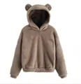 Gedetailleerd aanzicht van de zachte bruine fleece hoodie met schattige berenoren - camel