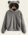 Detailopname van de zachte grijze hoodie met schattige dierenoren op de capuchon. - donkergrijs