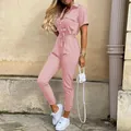 Combinaison utilitaire rose à manches courtes avec col et ceinture pour femmes - S / Combinaisons / Rose