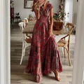 Böhmisches Maxikleid mit Paisleymuster, elastischer Taille und V-Ausschnitt für Damen - S / Kleider / Burgunderrot