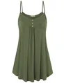 Vue de face d'une robe d'été vert olive à bretelles avec col en V et boutons décoratifs - Vert Militaire