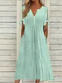 Robe midi vert menthe à col en V avec dentelle, broderie anglaise et volants - S / Robes / Vert