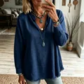 Blouse décontractée bleu marine à manches longues avec col en V et ourlet effiloché - Bleu foncé