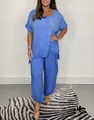 Ensemble de détente bleu décontracté deux pièces avec haut à manches courtes et pantalon large - Bleu saphir