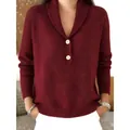 Elegante bordeauxrode gebreide damestrui met sjaalkraag en knopen voor de winter - S / Tops / Bordeauxrood