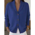 Cardigan da donna in maglia blu reale con collo a revers e bottoni marroni casual. - Blu