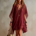 Elegantes burgunderfarbenes Chiffon-Strandkleid mit V-Ausschnitt und Rüschensaum - Burgunderrot