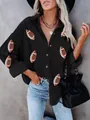 Schickes schwarzes Cordhemd für Damen mit glitzernden Fußballmustern für Herbst. - S / Oberteile / Schwarz