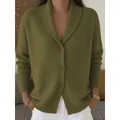 Cardigan in maglia verde oliva con collo a scialle e bottoni in vestibilità rilassata - Verde militare