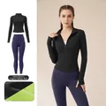 Ensemble de yoga ajusté doublé de polaire en noir étoilé et bleu baleine, chaud - S / Haut Et Bas / Noir Étoilé + Bleu Baleine