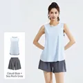 Sportset für Damen mit wolkeblauem Tanktop und meeresfelsgrauen Shorts, zwei Teile - Wolkenblau Und Felsengrau
