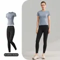 Set da yoga ad alta elasticità con t-shirt grigio-blu e leggings neri a vita alta da donna - Blu Lago Grigio + Nero Stellato
