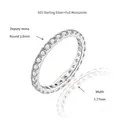 Detailansicht eines 2,0 mm runden Moissanit-Eternity-Rings aus 925er Sterlingsilber - Größe 10 (US 4.5) / 0,78 ct