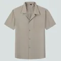 Chemise décontractée à manches courtes pour hommes en kaki avec col camp et poche - M / Hauts / Vert Haricot