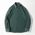 Camicia casual a maniche lunghe verde scuro da uomo con morbida texture micro-suede - Blu-Verde