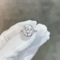 Anillo de moissanita de 5 quilates de corte cojín con halo en plata de ley S925 con guante - US 5 / Moissanita de 5 Quilates Corte Cojín (R3-0062)