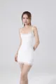 Elegante nauwsluitende witte hemdjurk met fijne kant voor een sexy zomerse look - XS / Dresses / Wit