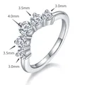 Silberner Moissanit-Ring mit Steinen von 3,0 mm bis 4,0 mm Größe - US Größe 4.5 / V-Form Reihenring (R3-0125) / Silber