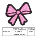 Pink embroidered bow patch detail showing size 4.2x3.5cm and application methods - Bowknot Style (T728)