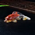 Figura de pez koi de resina de cristal hecha a mano con piedras rojas y pan de oro - Rojo