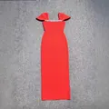 Elegante abito lungo rosso attillato con scollo in strass e maniche corte ad aletta - Taglia S / Vestiti / Rosso