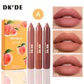 DK'DE Matt-Lippenstift-Set mit 3 Pfirsichtönen und detaillierten Lippen-Swatches - Set A (1025) / 3 Stück / Pfirsich