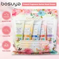 Vista dettagliata del set regalo di 5 creme per le mani Bosuya con fragranze floreali - Kit Crema Mani (B2229)