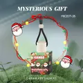 Festlicher FORMBO Autolufterfrischer im Weihnachtsdesign als Anhänger in Geschenkbox - 8ml / Mysterious Gift Stil (FBCZ071-25)
