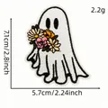 Detalle del parche bordado de fantasma animado con medidas de tamaño y peso - Estilo Fantasma de Margarita (12#)
