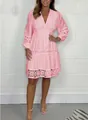 Abito midi rosa vintage elegante in pizzo traforato con scollo a v per moda femminile - 3XL / Vestiti / Rosa