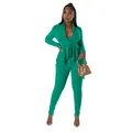 Elegante groene tweedelige set met V-hals ruffletop en smalle kokerbroek - S / Boven- En Onderstuk / Groen