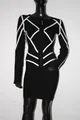 Elegante vestido bandage negro con un llamativo diseño de rayas geométricas blancas - S / Vestidos / Blanco y Negro (1094)