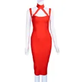 Elegante vestido de vendaje rojo ajustado con escote halter recortado y largo midi - XS / Vestido Halter con Aberturas (1841) / Rojo
