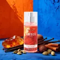 Spray corpo Amber Mist da uomo 88ml con note speziate di cannella e cardamomo - Stile AMBER (VS8837) / 88ml