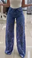 Vue détaillée du jean à taille haute et jambe large avec design en dentelle florale. - S / Bas / Bleu foncé