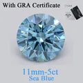Detalle de piedra moissanita de corte redondo azul mar de 11mm 5ct con certificado - Moissanita Azul Mar Piedra Suelta (Con Certificado GRA) / 11mm (5 Quilates)