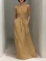 Vue détaillée d'une robe longue sans manches à col en V avec une ceinture à la taille - S / Robes / Kaki