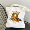 Detail van de schattige cartoon beagle hond die pizza eet op de witte canvas draagtas - Pizza Etende Beagle (11)