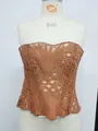 Elegante corsetto in pizzo marrone vintage con intricati motivi a rete traforati - Taglia S / Top / Colore caramello